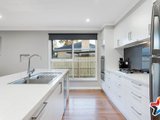 https://images.listonce.com.au/custom/160x/listings/71-dryden-concourse-mooroolbark-vic-3138/391/01526391_img_04.jpg?PTBWMIDBhvY