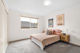 https://images.listonce.com.au/custom/160x/listings/71-larbert-road-mooroolbark-vic-3138/399/01582399_img_12.jpg?C464tA9MjjY