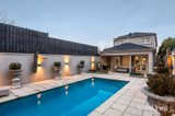 https://images.listonce.com.au/custom/160x/listings/71-lincoln-road-essendon-vic-3040/915/01750915_img_08.jpg?osO0CeU-oxw