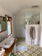 https://images.listonce.com.au/custom/160x/listings/71-marsh-court-woodend-vic-3442/045/01705045_img_05.jpg?_2zvTKFFq-Y