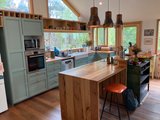 https://images.listonce.com.au/custom/160x/listings/71-marsh-court-woodend-vic-3442/045/01705045_img_09.jpg?3D9F7FrUqHQ