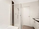 https://images.listonce.com.au/custom/160x/listings/71-nangnak-lane-mont-albert-vic-3127/212/01685212_img_07.jpg?IRxlwkHHNCw