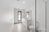 https://images.listonce.com.au/custom/160x/listings/71-willoby-drive-alfredton-vic-3350/958/01898958_img_03.jpg?TlNCjIjsyeA