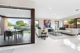 https://images.listonce.com.au/custom/160x/listings/710-ferntree-gully-road-wheelers-hill-vic-3150/588/01597588_img_06.jpg?nCDTiV7lfVc