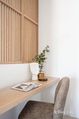 https://images.listonce.com.au/custom/160x/listings/71190-albert-street-east-melbourne-vic-3002/069/01985069_img_16.jpg?Spn8QarufbI
