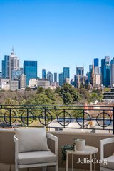 https://images.listonce.com.au/custom/160x/listings/71190-albert-street-east-melbourne-vic-3002/069/01985069_img_17.jpg?_9vN335DDN0