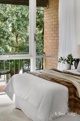 https://images.listonce.com.au/custom/160x/listings/71279-high-street-malvern-vic-3144/012/01950012_img_08.jpg?Y0JU_6avxuE