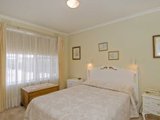 https://images.listonce.com.au/custom/160x/listings/7147-roslyn-road-belmont-vic-3216/391/01699391_img_06.jpg?e3dgwaOkVW0