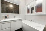 https://images.listonce.com.au/custom/160x/listings/716-waverley-road-malvern-east-vic-3145/281/01103281_img_06.jpg?uWwwAdEgKUw