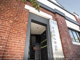 https://images.listonce.com.au/custom/160x/listings/7160-easey-street-collingwood-vic-3066/580/01959580_img_01.jpg?n3EEvVyHtV8