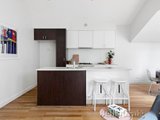 https://images.listonce.com.au/custom/160x/listings/7160-easey-street-collingwood-vic-3066/580/01959580_img_21.jpg?kQhPNjFxciI