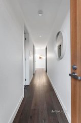 https://images.listonce.com.au/custom/160x/listings/7160-edward-street-brunswick-vic-3056/763/01626763_img_16.jpg?m7c8JbkDSfI