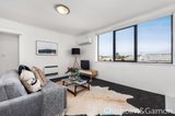 https://images.listonce.com.au/custom/160x/listings/7169-albert-street-port-melbourne-vic-3207/927/01794927_img_05.jpg?SxDLB77_J9Q