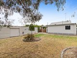 https://images.listonce.com.au/custom/160x/listings/717-latrobe-street-redan-vic-3350/653/01576653_img_11.jpg?hqEklJG5JrA