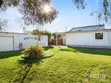 https://images.listonce.com.au/custom/160x/listings/717-latrobe-street-redan-vic-3350/710/01576710_img_15.jpg?jNltOTSMnrQ