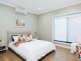 https://images.listonce.com.au/custom/160x/listings/71a-hull-road-croydon-vic-3136/263/01526263_img_07.jpg?30QcxSMtJYM