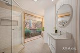 https://images.listonce.com.au/custom/160x/listings/72-73-eucalypt-drive-lilydale-vic-3140/071/01922071_img_14.jpg?ohqrZeBfu88