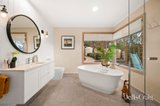 https://images.listonce.com.au/custom/160x/listings/72-73-eucalypt-drive-lilydale-vic-3140/071/01922071_img_17.jpg?Vj1AcXaoFxc