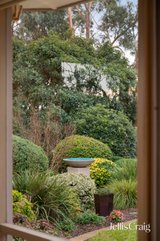 https://images.listonce.com.au/custom/160x/listings/72-73-eucalypt-drive-lilydale-vic-3140/071/01922071_img_24.jpg?W6DSM3wb5a8