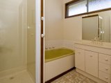 https://images.listonce.com.au/custom/160x/listings/72-burdoo-drive-grovedale-vic-3216/009/01699009_img_07.jpg?O50L2jKhAgA