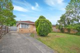 https://images.listonce.com.au/custom/160x/listings/72-croydondale-drive-mooroolbark-vic-3138/379/01635379_img_01.jpg?3O5cbaq_170