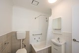https://images.listonce.com.au/custom/160x/listings/72-douglas-street-toorak-vic-3142/975/01976975_img_04.jpg?fdqgjtJn5RE