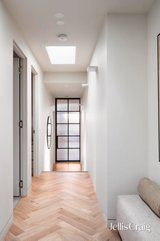 https://images.listonce.com.au/custom/160x/listings/72-kellett-street-northcote-vic-3070/611/01768611_img_03.jpg?FOHB7eYE8BE