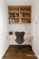 https://images.listonce.com.au/custom/160x/listings/72-lincoln-street-richmond-vic-3121/957/01810957_img_12.jpg?EENqEds7sag