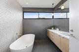 https://images.listonce.com.au/custom/160x/listings/72-nicholas-street-ashburton-vic-3147/834/00356834_img_10.jpg?E5xO22-55eU