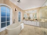 https://images.listonce.com.au/custom/160x/listings/72-panoramic-road-balwyn-north-vic-3104/307/01685307_img_10.jpg?SFRm4Eyzcb8
