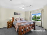 https://images.listonce.com.au/custom/160x/listings/72-regency-rise-chirnside-park-vic-3116/831/01525831_img_10.jpg?N_LCtBK3GxM