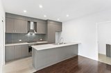 https://images.listonce.com.au/custom/160x/listings/72-ridge-drive-avondale-heights-vic-3034/536/01916536_img_04.jpg?UcPlH5vdZ2w