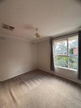 https://images.listonce.com.au/custom/160x/listings/72-shady-grove-forest-hill-vic-3131/654/01734654_img_06.jpg?rbxQLKiw2DM