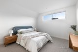 https://images.listonce.com.au/custom/160x/listings/72-the-strand-newport-vic-3015/143/01582143_img_09.jpg?-HT7Gq6zp2Y