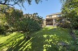 https://images.listonce.com.au/custom/160x/listings/72-willonga-street-strathmore-vic-3041/016/01545016_img_09.jpg?dMUNL2BnDOU