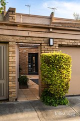 https://images.listonce.com.au/custom/160x/listings/72-wimba-avenue-kew-vic-3101/110/01981110_img_18.jpg?QRIlu8ZXYRA