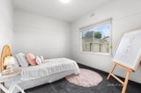 https://images.listonce.com.au/custom/160x/listings/720-latrobe-street-redan-vic-3350/287/01399287_img_09.jpg?G7LYW6jPDXE