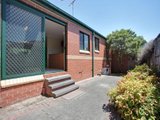 https://images.listonce.com.au/custom/160x/listings/720-loughnan-road-ringwood-vic-3134/660/00620660_img_08.jpg?5g8jtxzgRRU