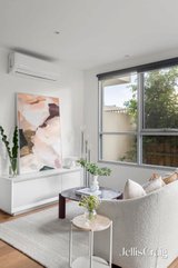 https://images.listonce.com.au/custom/160x/listings/7200-westgarth-street-northcote-vic-3070/882/01933882_img_10.jpg?wDBsT7hG_To