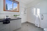 https://images.listonce.com.au/custom/160x/listings/721-chisholm-street-black-hill-vic-3350/038/01536038_img_14.jpg?YtHo31Q_YhQ