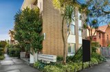 https://images.listonce.com.au/custom/160x/listings/724-loch-street-st-kilda-west-vic-3182/016/01929016_img_05.jpg?lVoq1Q-SyTA