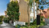 https://images.listonce.com.au/custom/160x/listings/724-loch-street-st-kilda-west-vic-3182/815/01675815_img_05.jpg?R_ZD024GOz4