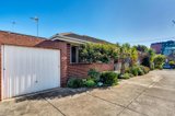 https://images.listonce.com.au/custom/160x/listings/7242-glenlyon-road-brunswick-east-vic-3057/172/01267172_img_08.jpg?qfSMQYI9I30