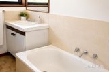 https://images.listonce.com.au/custom/160x/listings/725-franklin-road-doncaster-east-vic-3109/350/01967350_img_09.jpg?MYUjlC4VjUI