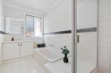 https://images.listonce.com.au/custom/160x/listings/727-leigh-road-croydon-vic-3136/236/01871236_img_07.jpg?zSb1IQbF7tQ