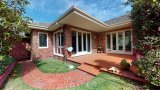 https://images.listonce.com.au/custom/160x/listings/72a-brinsley-road-camberwell-vic-3124/642/01717642_img_09.jpg?HWj-tYPlpJY