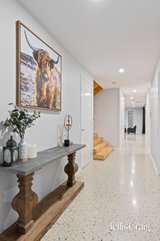 https://images.listonce.com.au/custom/160x/listings/72a-dorset-road-croydon-vic-3136/149/01836149_img_08.jpg?kR0GMCihL5c