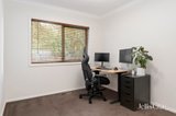 https://images.listonce.com.au/custom/160x/listings/72a-greenslopes-drive-mooroolbark-vic-3138/574/01771574_img_10.jpg?Rk9LHFIUTdQ