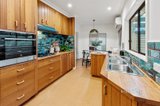 https://images.listonce.com.au/custom/160x/listings/73-bridge-street-eltham-vic-3095/986/01119986_img_06.jpg?ELu2oTq4ibo