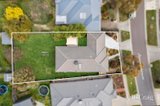 https://images.listonce.com.au/custom/160x/listings/73-caroline-chisholm-drive-kyneton-vic-3444/300/01781300_img_15.jpg?shGvflt5yuc